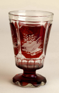 Copa de vidre bufat - s.XX - Museu de Badalona